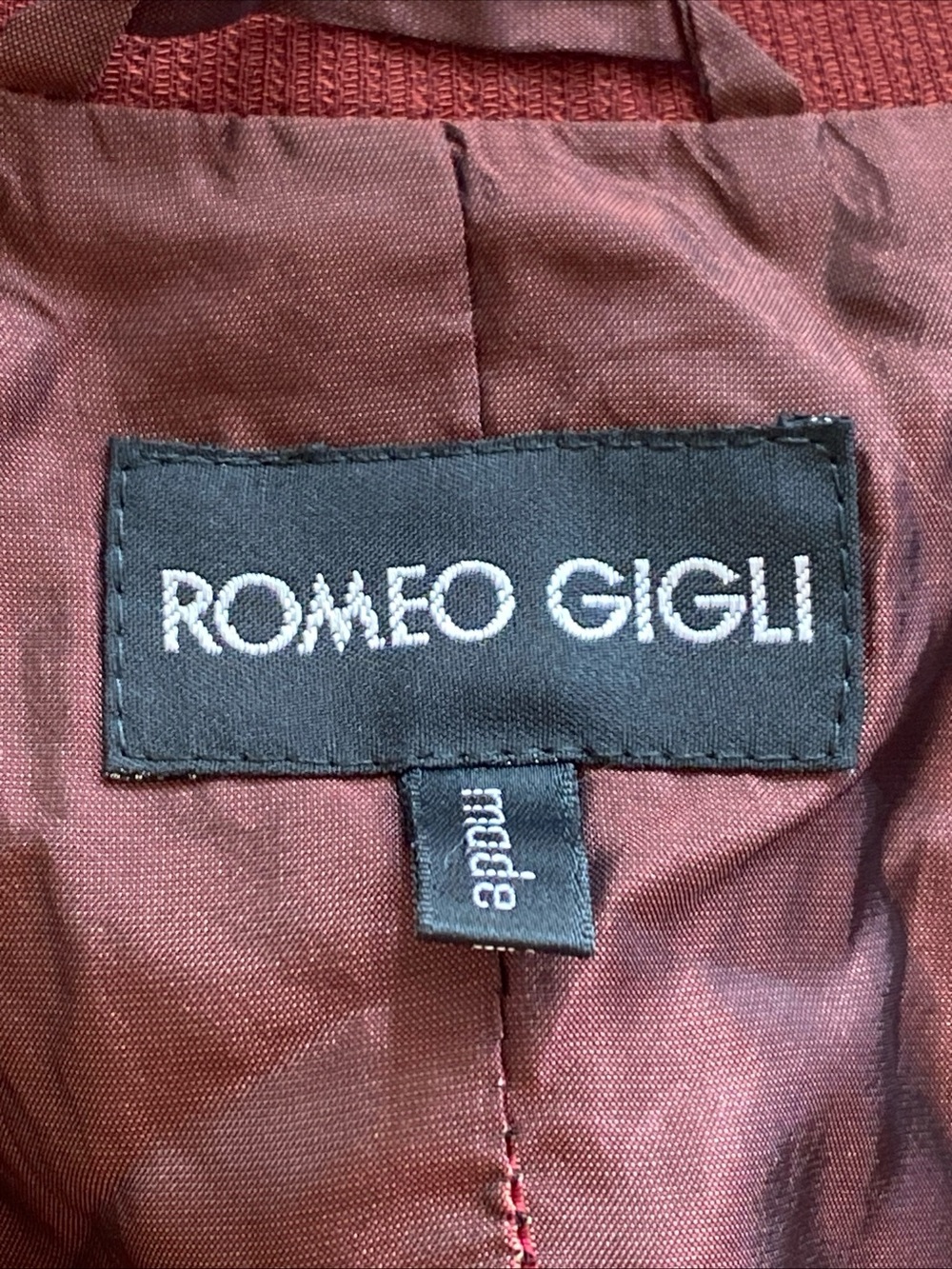 Vintage Romeo Gigli Women's Rust Tailcoat Blazer with Velvet Gold Trim Size 40 - Picture 3 of 10